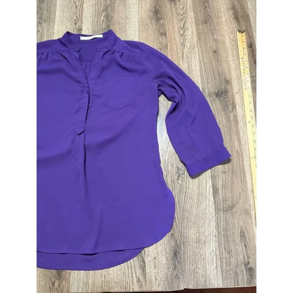 41 Hawthorn Purple Split Neck Button Front 3/4 Sleeve Blouse Size Medium - Picture 4 of 11